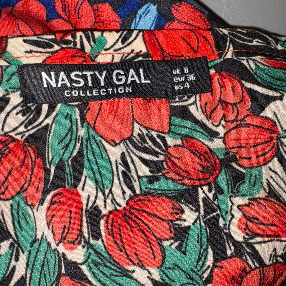 Nasty Gal Red and Blue Floral Long Sleeve Dress - Picture 7 of 9